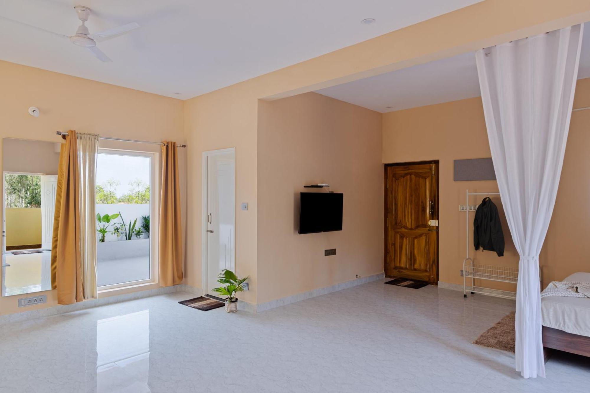 Moonlight Manor- Luxury Escape Villa Bangalore Bagian luar foto